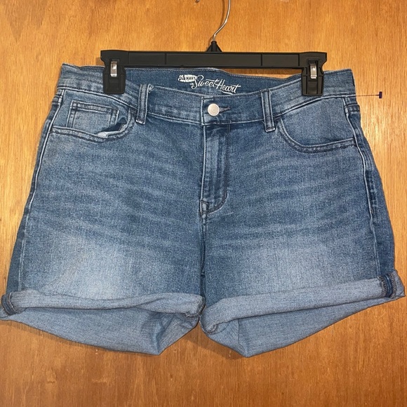 •OLD NAVY•MEDIUM WASH HIGH RISE SWEETHEART 6.5" INSEAM DENIM SHORTS SIZE 10 - Picture 4 of 10